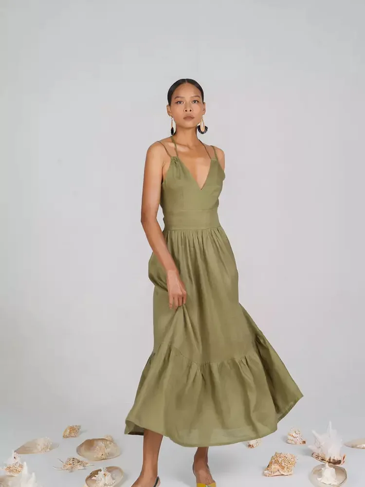 Qu'est-ce qui rend la robe en lin décontractée en V Deep Long Long Special?